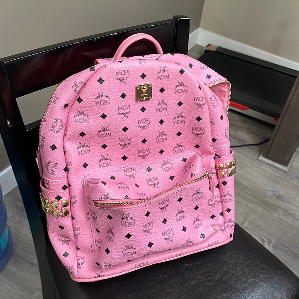 pink mcm backpack (inspo) great condition